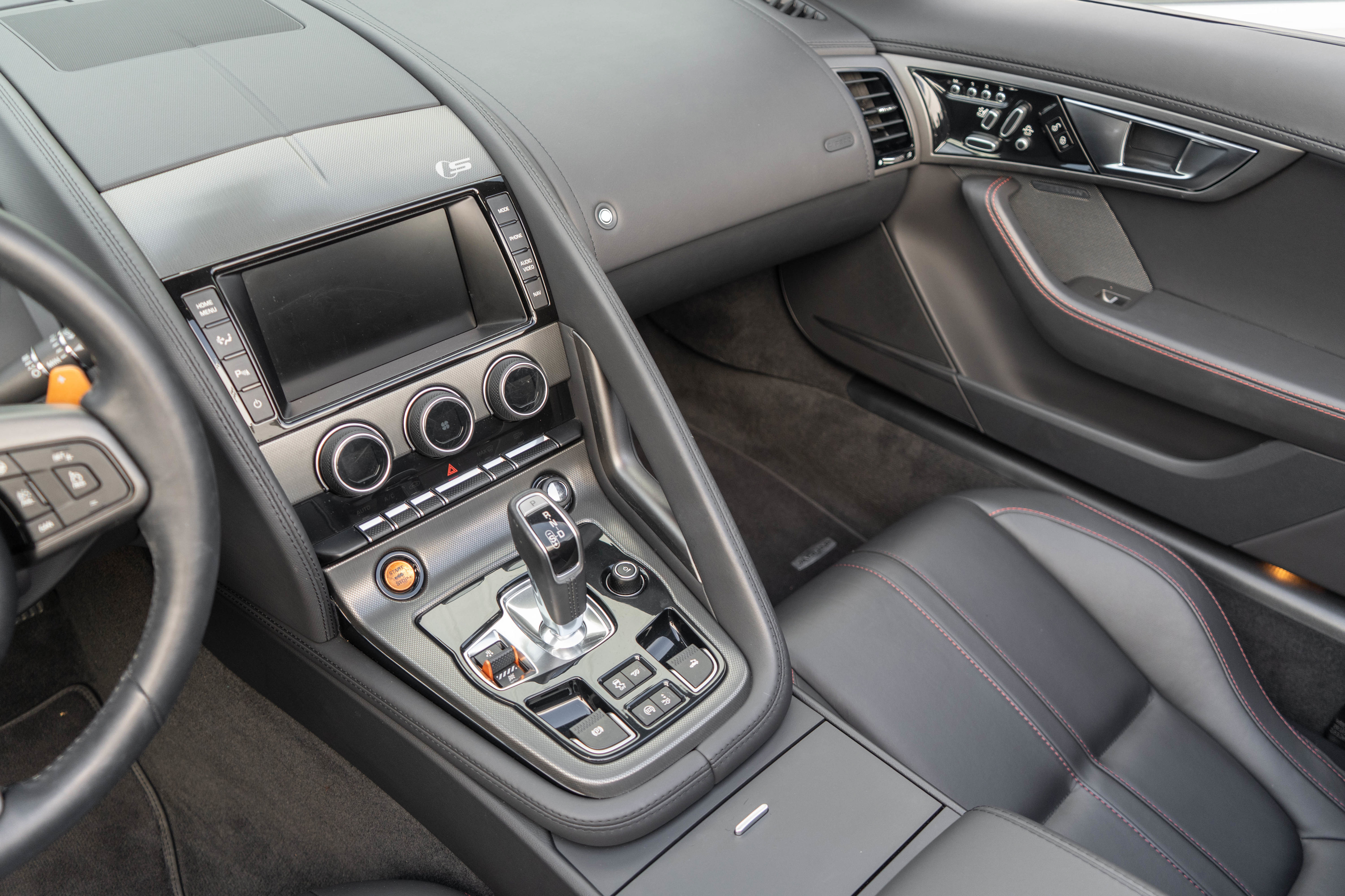 Used 2014 Jaguar F-TYPE S RWD image 16