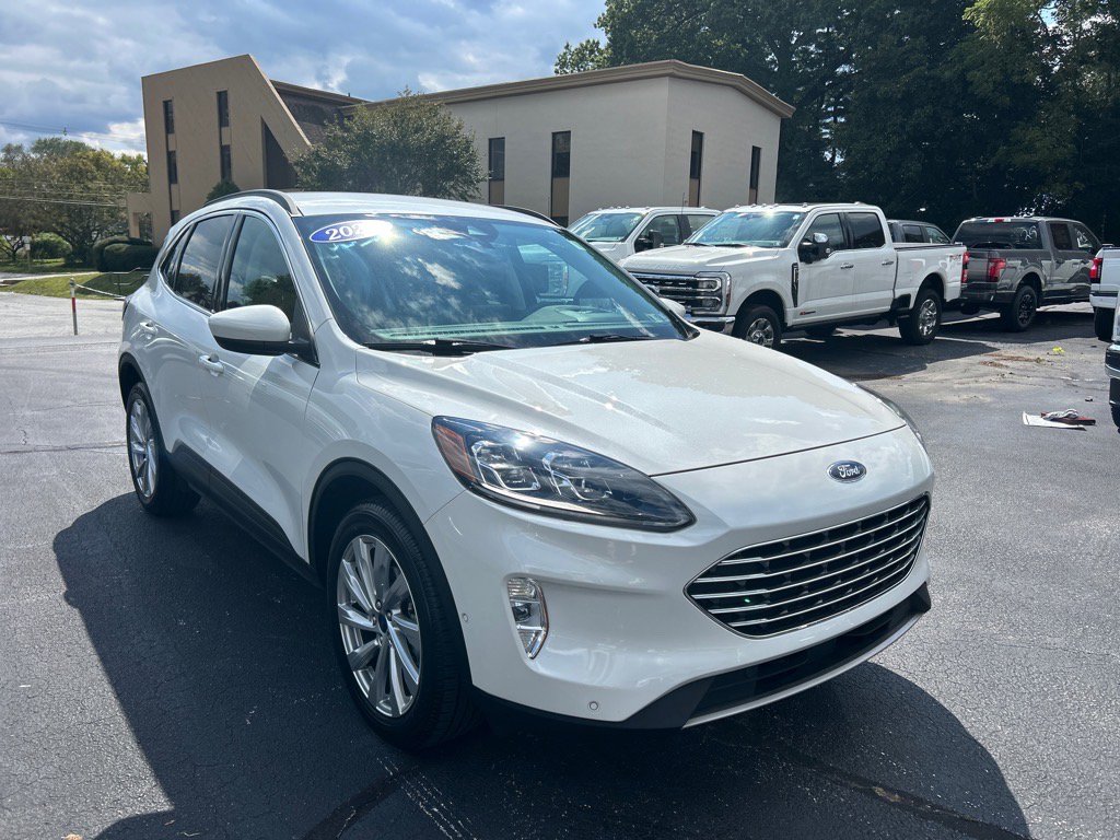 Used 2022 Ford Escape Titanium w/ Titanium Elite Package image 3