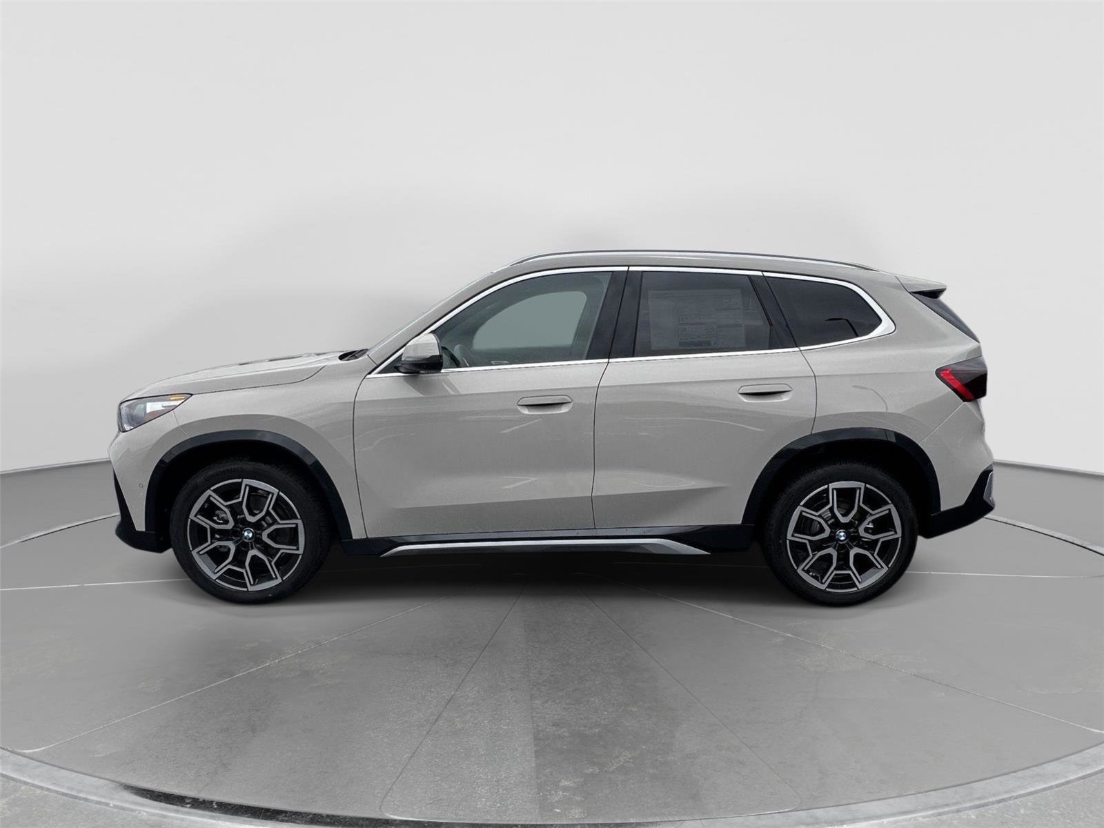 New 2026 BMW X1 xDrive28i w/ Technology Package AWD/4WD image 8