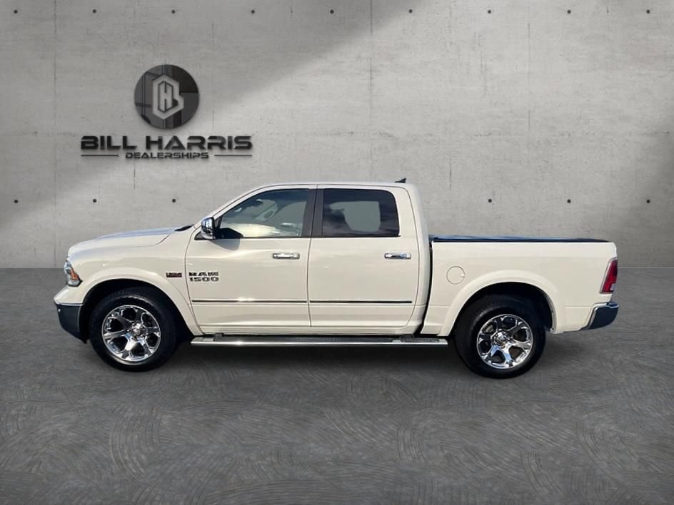 Used 2018 RAM 1500 Laramie w/ Convenience Group AWD/4WD image 11