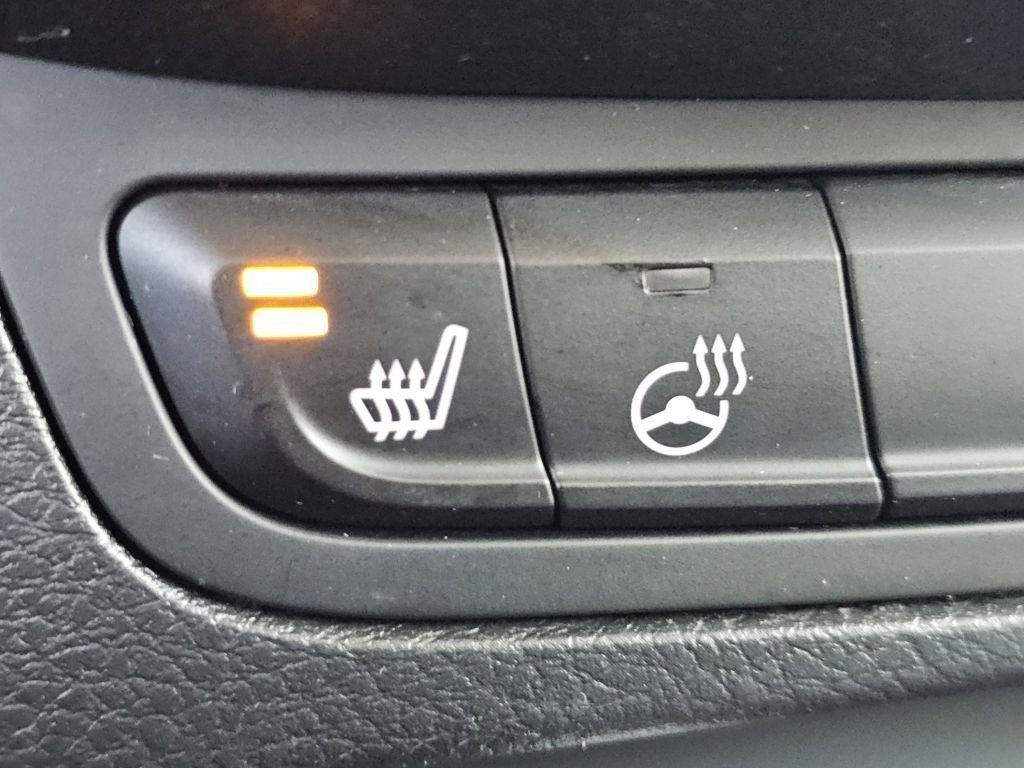 Used 2017 Jeep Renegade Trailhawk AWD/4WD image 13