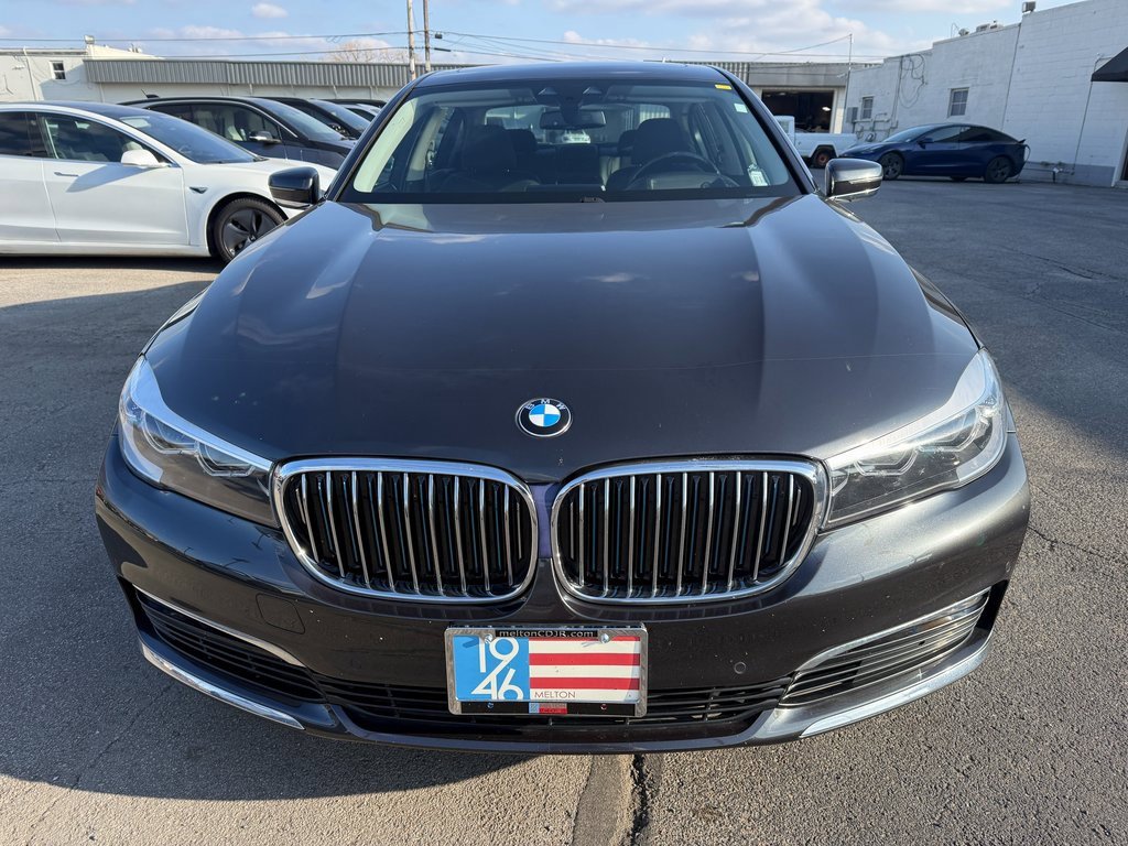 Used 2018 BMW 740e xDrive image 13