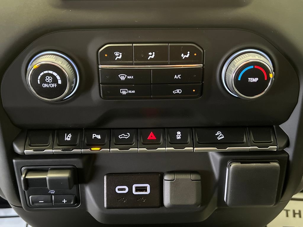 Used 2025 Chevrolet Silverado 2500 Custom w/ Custom Value Package image 36