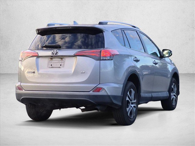 Used 2016 Toyota RAV4 LE FWD image 5