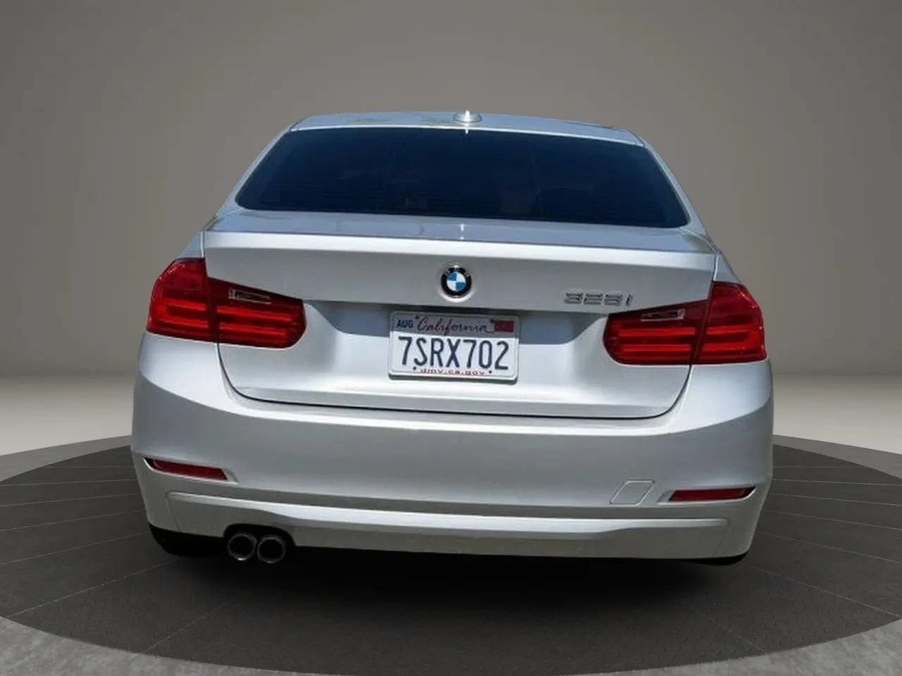 Used 2013 BMW 328i Sedan RWD image 4