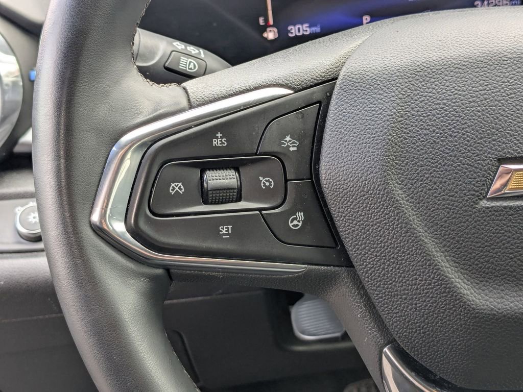 Used 2025 Chevrolet Trax LT w/ LT Convenience Package image 17