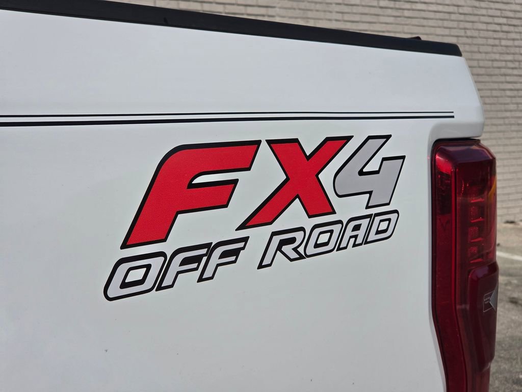 Used 2017 Ford F250 Lariat w/ Snow Plow Prep Package AWD/4WD image 32