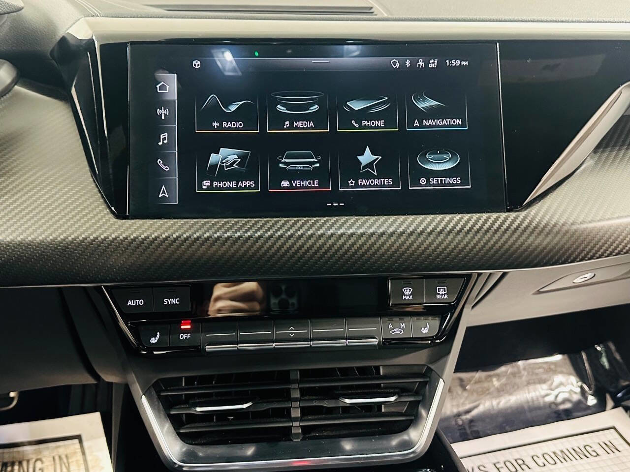 Used 2022 Audi e-tron GT Premium Plus image 12