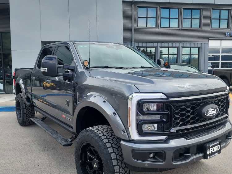 New 2026 Ford F250 Lariat w/ Black Appearance Package AWD/4WD image 3