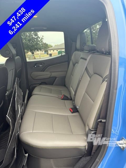 Used 2025 Chevrolet Colorado ZR2 w/ Technology Package AWD/4WD image 31