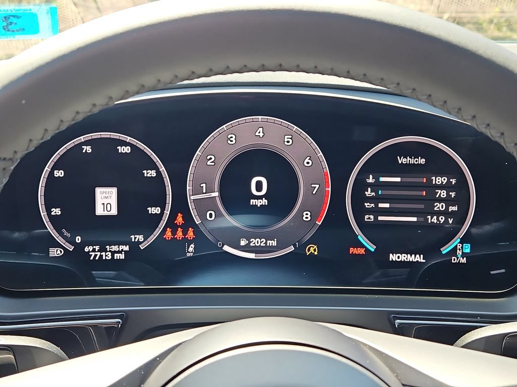 Certified 2025 Porsche Cayenne Coupe AWD/4WD image 37