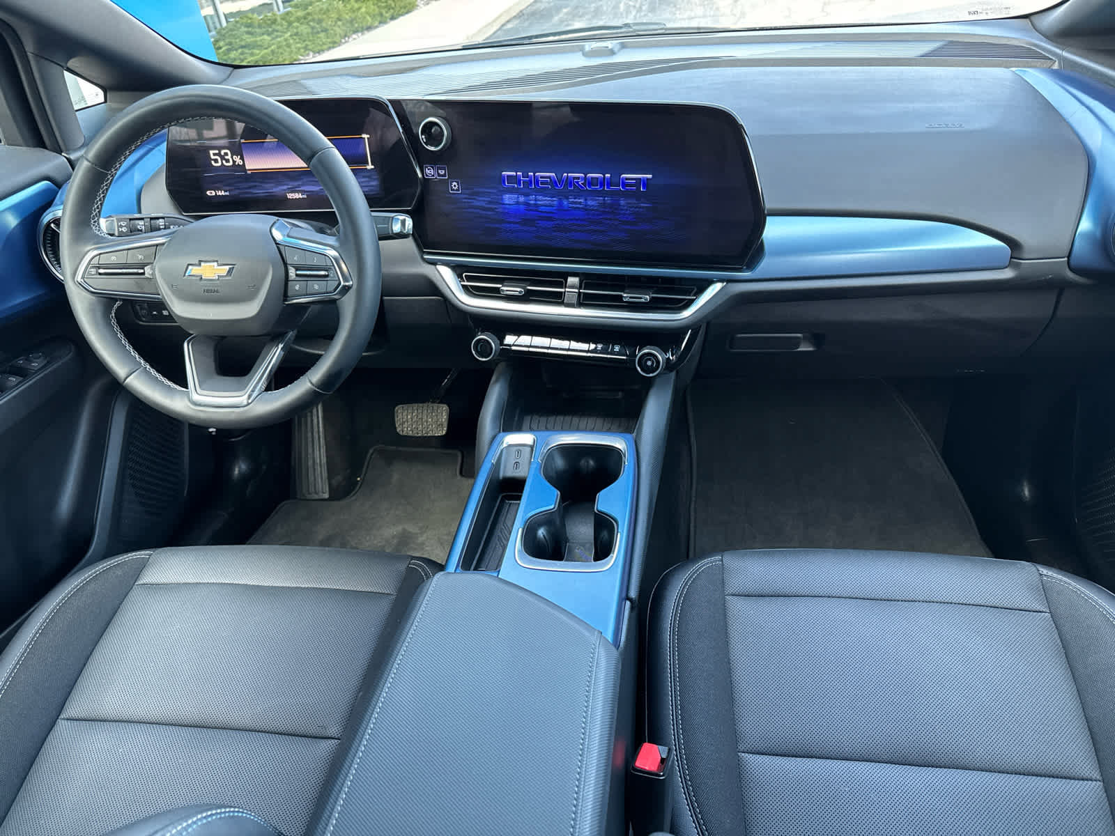 Used 2024 Chevrolet Equinox EV LT FWD image 6