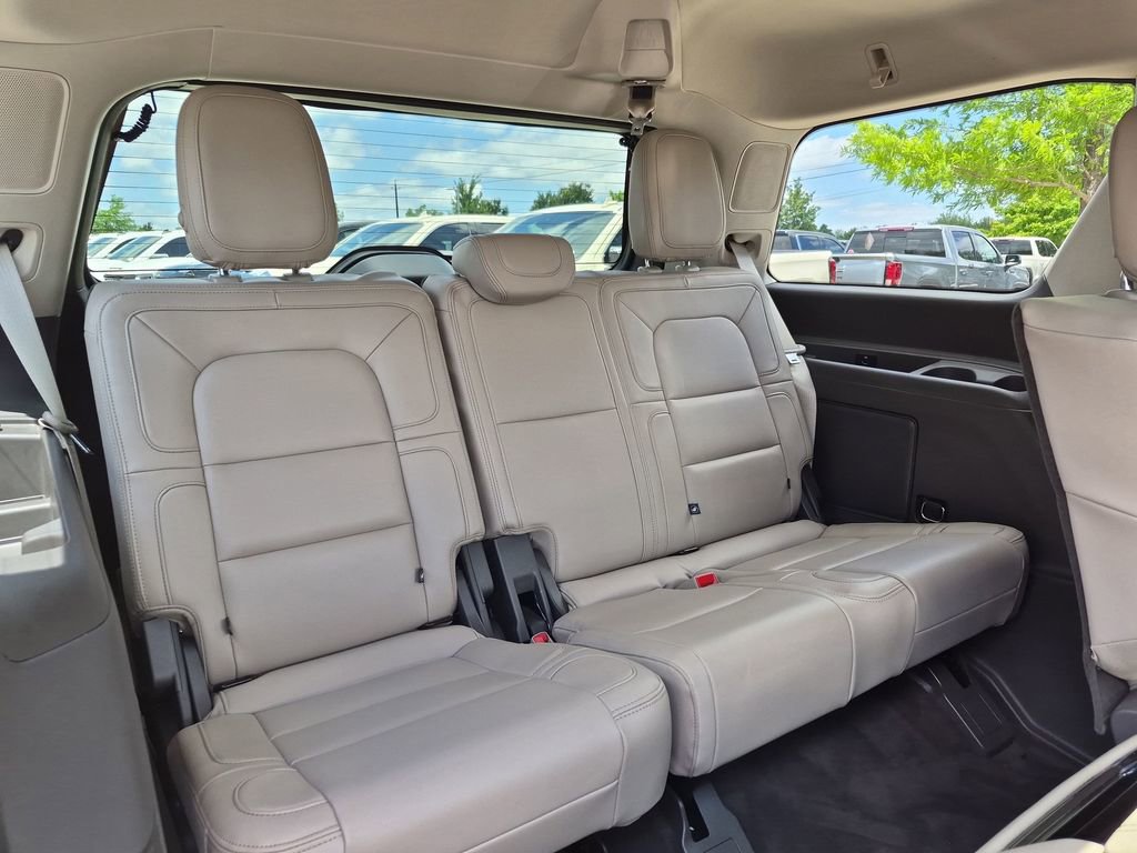 Used 2023 Lincoln Navigator Reserve AWD/4WD image 37