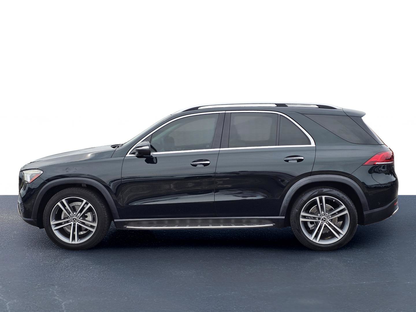 Used 2021 Mercedes-Benz GLE 350 w/ Premium Package image 13