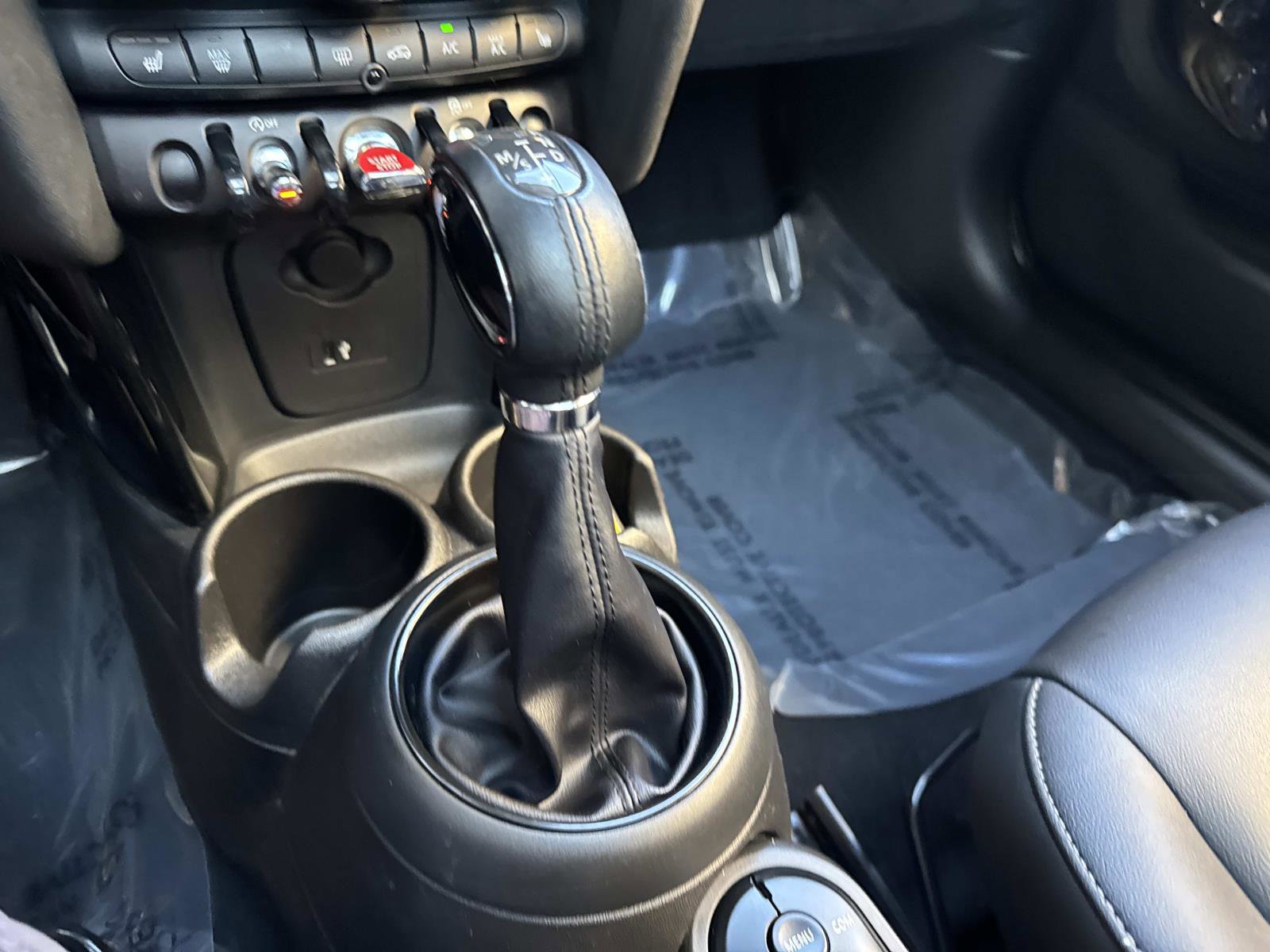 Used 2019 MINI Cooper 2-Door Hardtop image 11