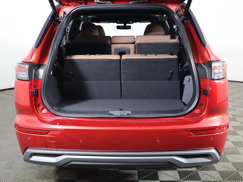 New 2025 Mitsubishi Outlander SEL image 21