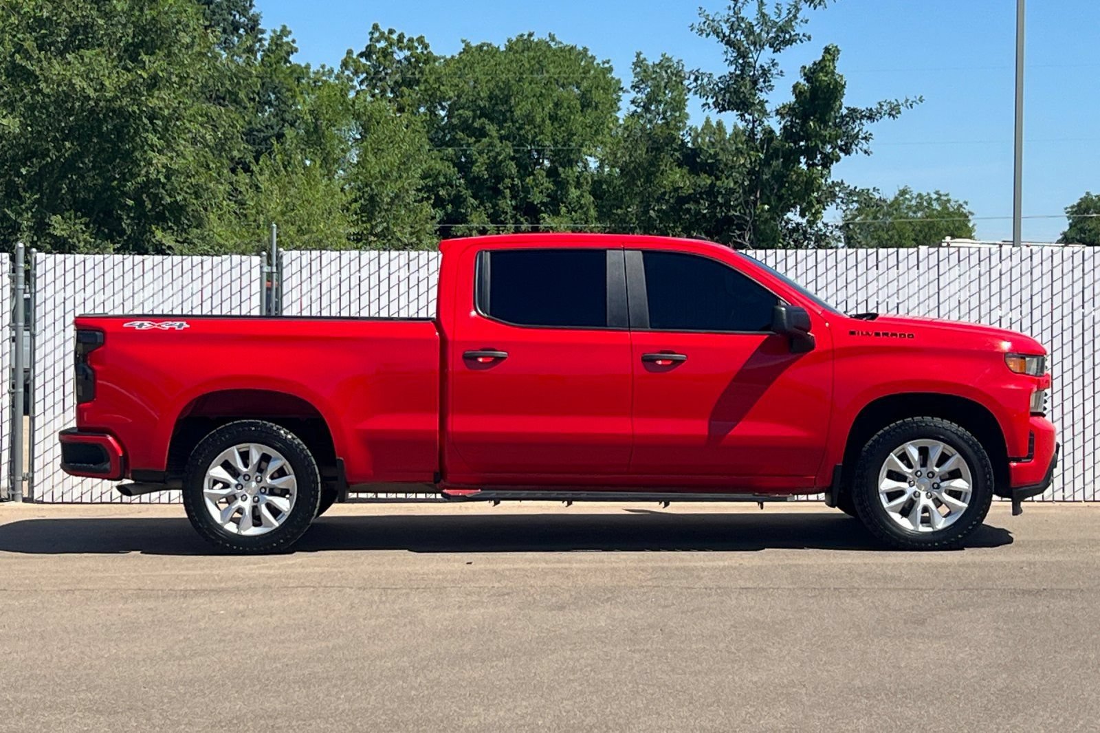 Used 2022 Chevrolet Silverado 1500 Custom w/ LPO, Dark Essentials Package AWD/4WD image 3