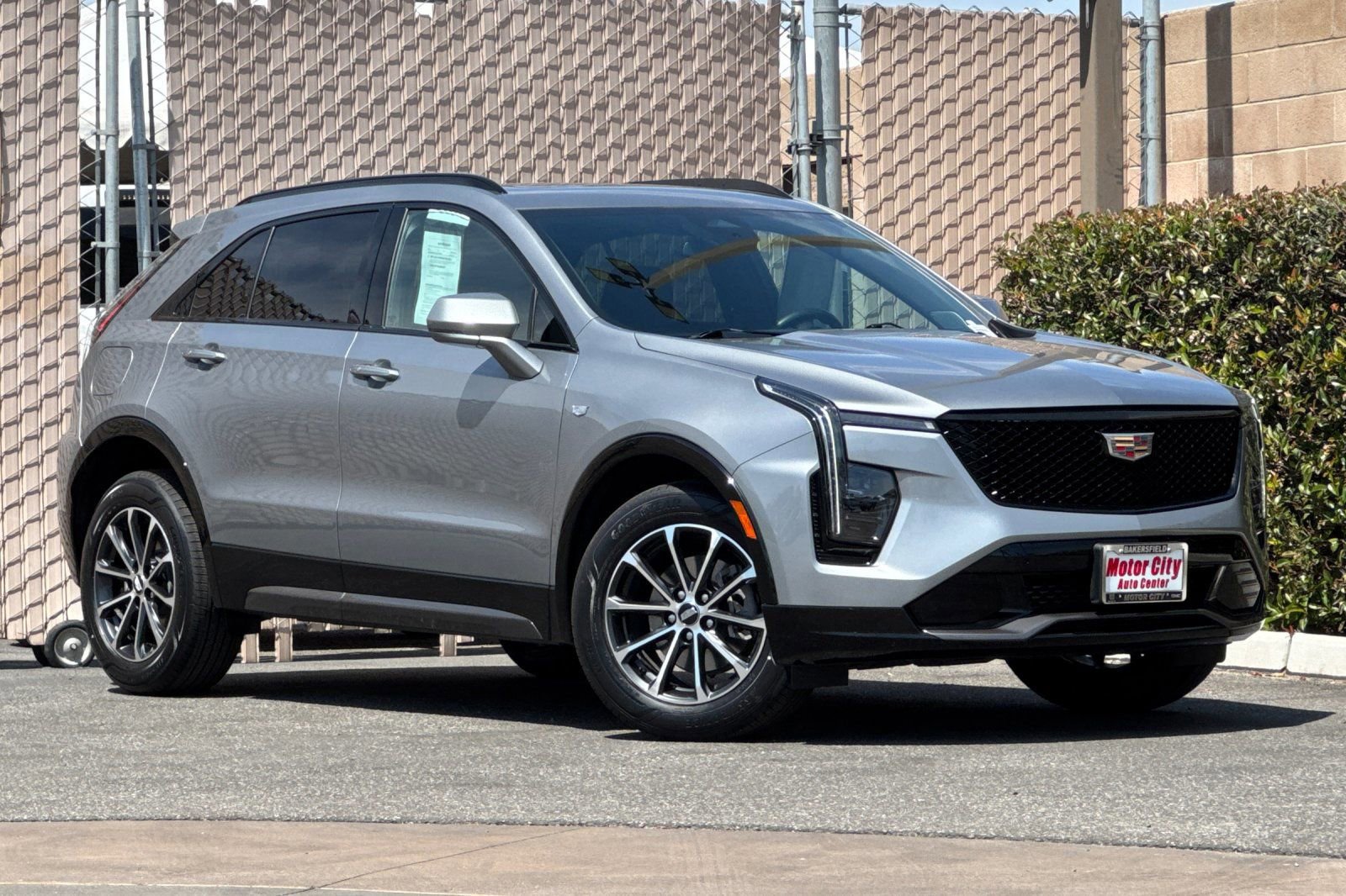 Used 2024 Cadillac XT4 Sport FWD image 2