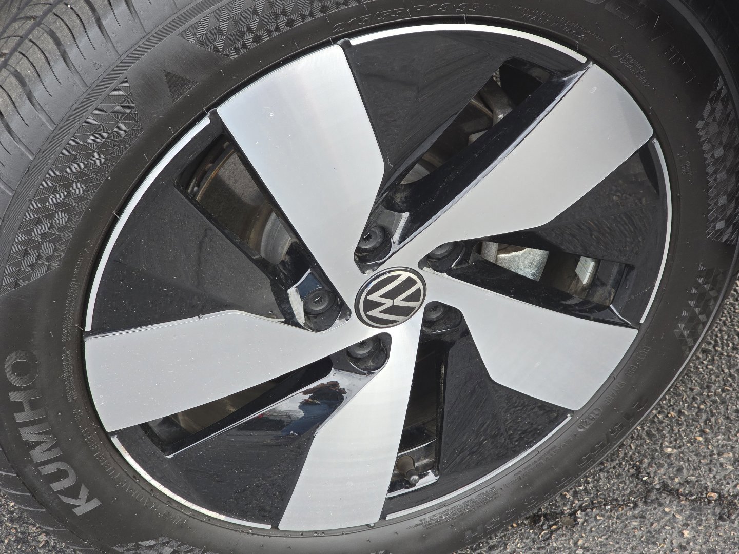 Certified 2025 Volkswagen Taos S AWD/4WD image 14