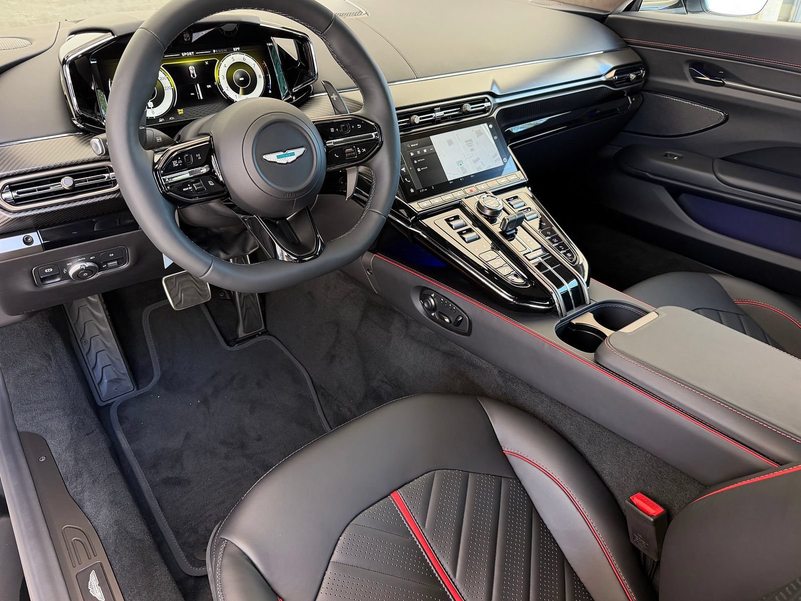 New 2026 Aston Martin V8 Vantage S RWD image 3