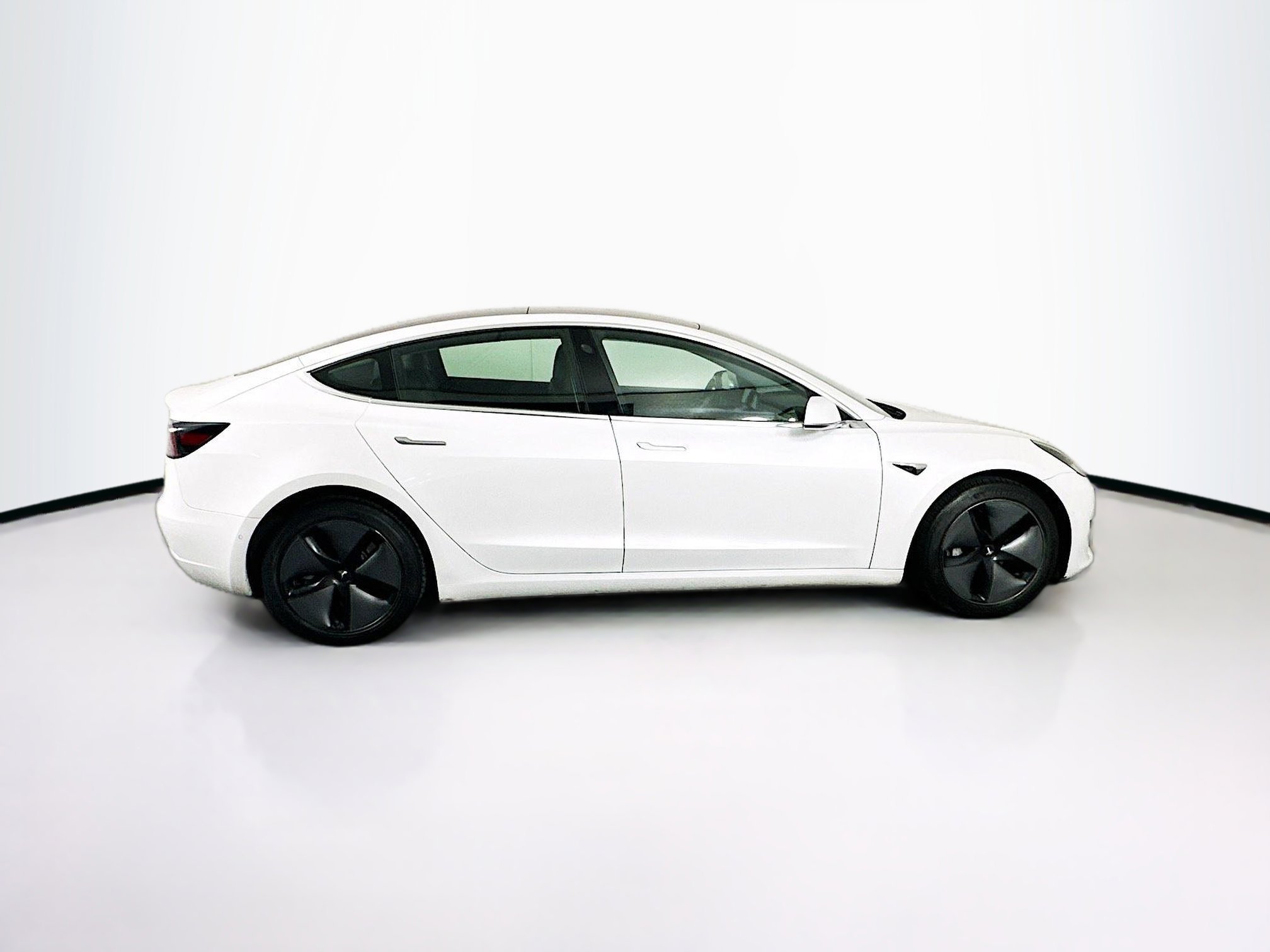 Used 2019 Tesla Model 3 Standard Range Plus RWD image 10