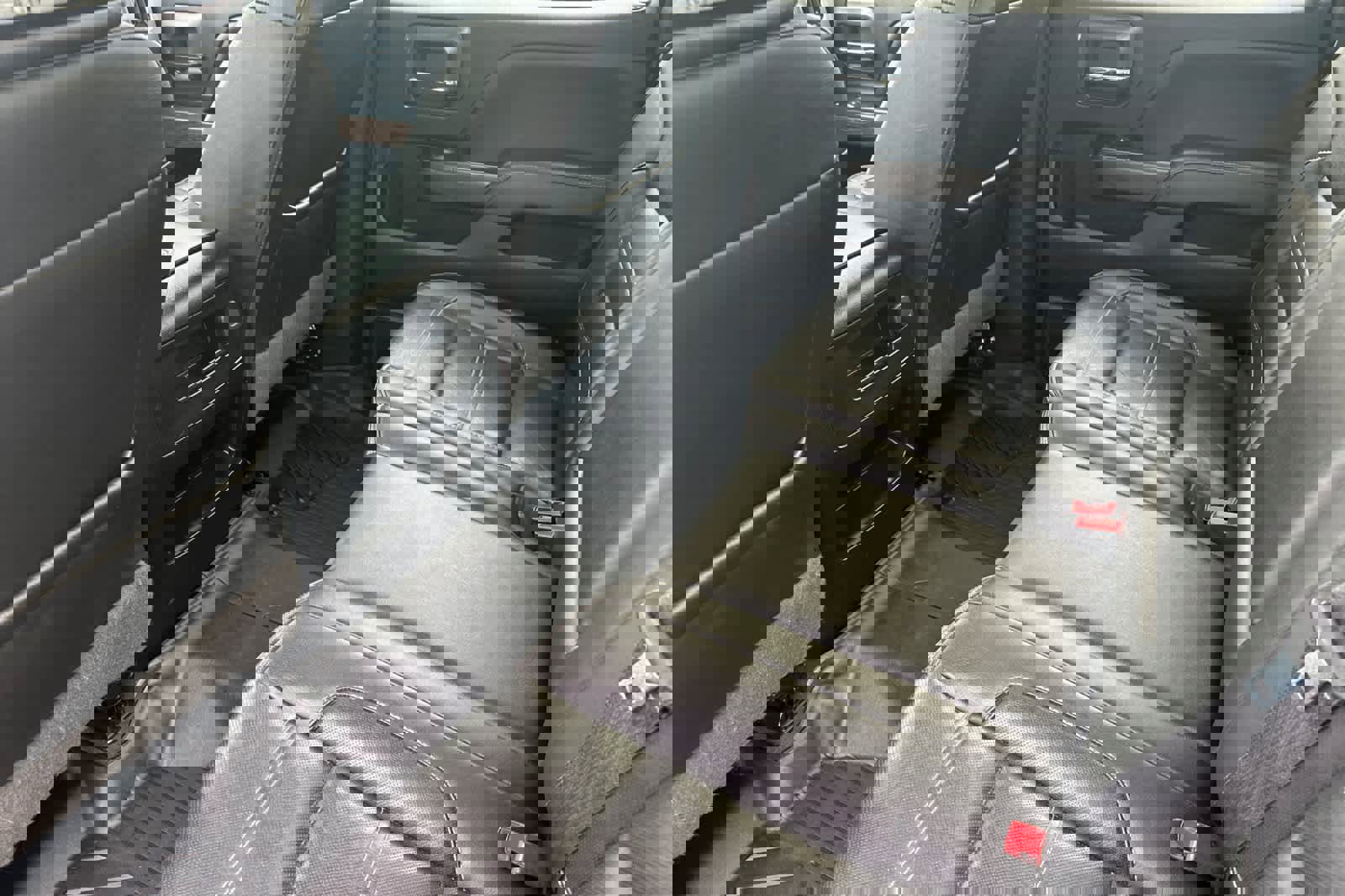 Used 2019 GMC Sierra 2500 Denali w/ Duramax Plus Package image 4