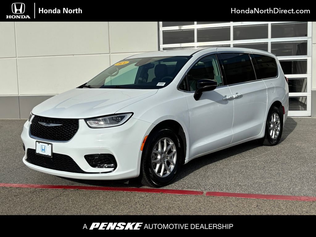 Used 2024 Chrysler Pacifica Touring-L FWD image 1