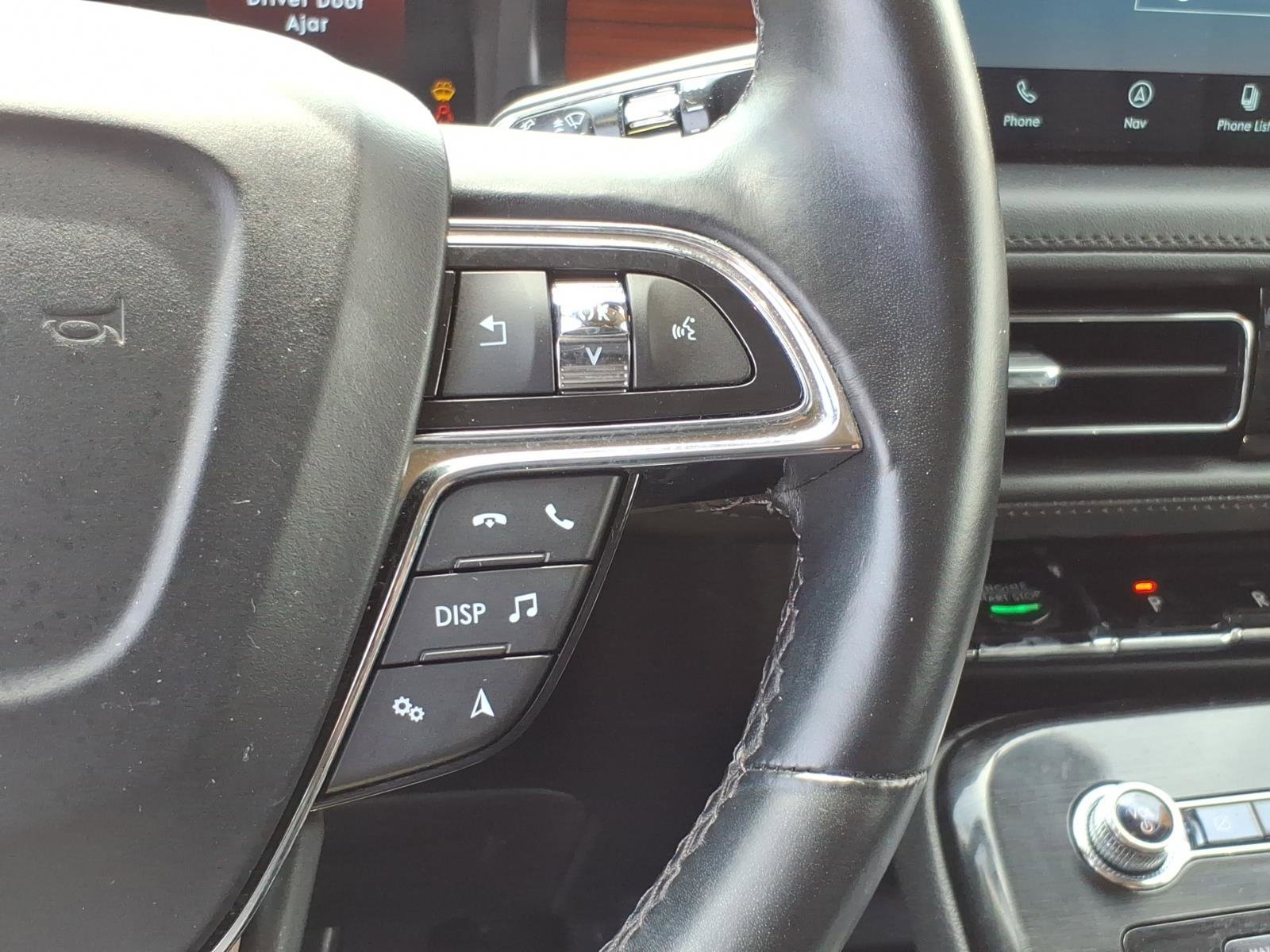 Used 2023 Lincoln Nautilus Reserve AWD/4WD image 18