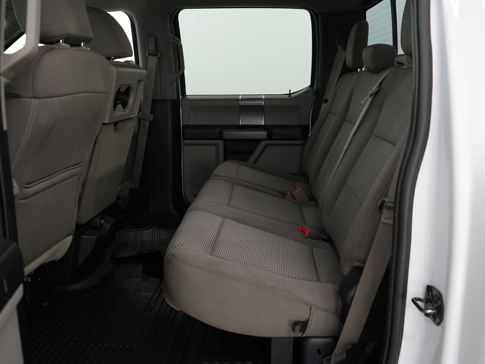 Used 2019 Ford F250 XLT w/ XLT Premium Package image 16