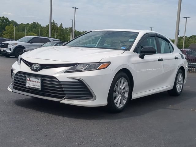 Used 2023 Toyota Camry LE FWD image 7