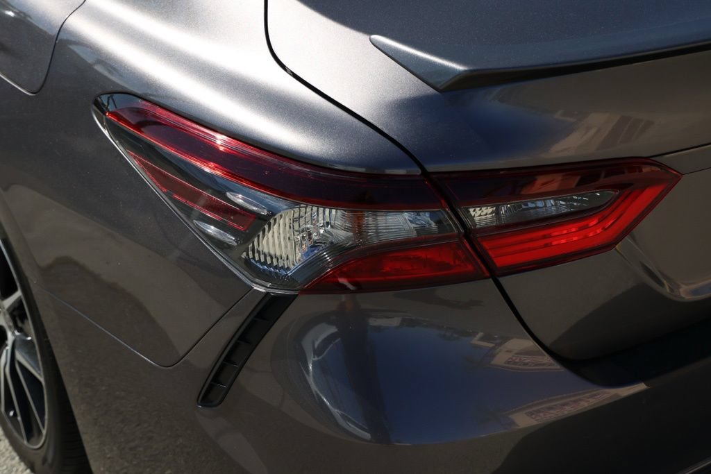 Used 2024 Toyota Camry SE w/ Blackout Package (TMS) FWD image 8