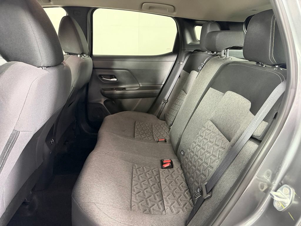 Used 2026 Nissan Kicks SV w/ Charging Package FWD image 17