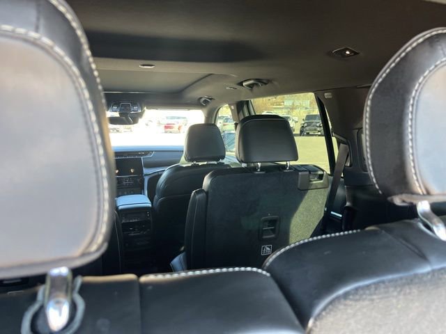 Used 2024 Jeep Grand Cherokee L Overland w/ Trailer Tow Package image 12