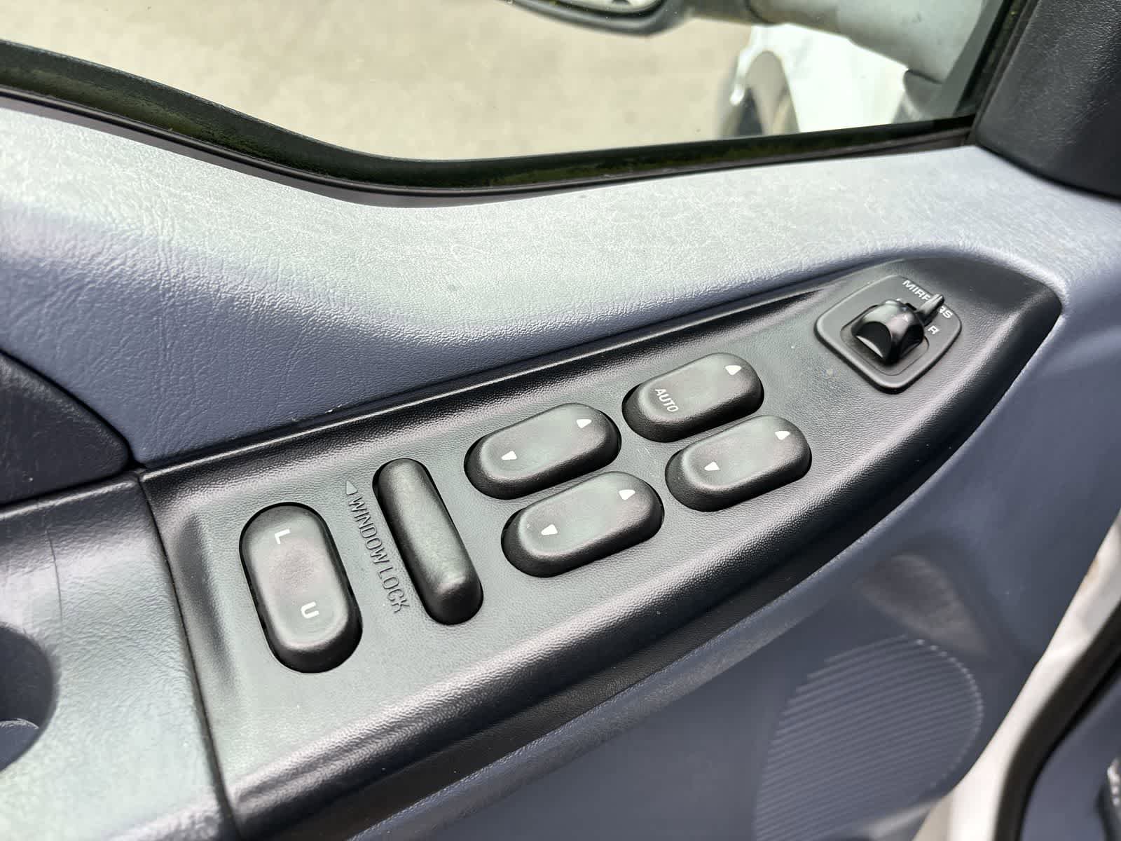 Used 2001 Ford F350 4x4 Crew Cab Super Duty image 14