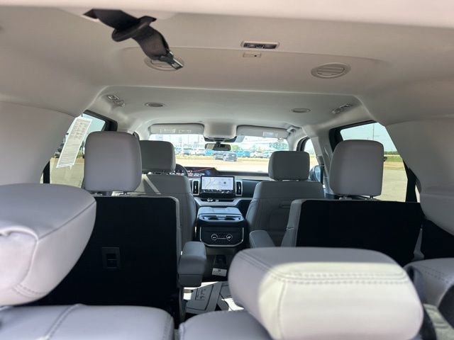 Used 2026 Ford Expedition Active image 26