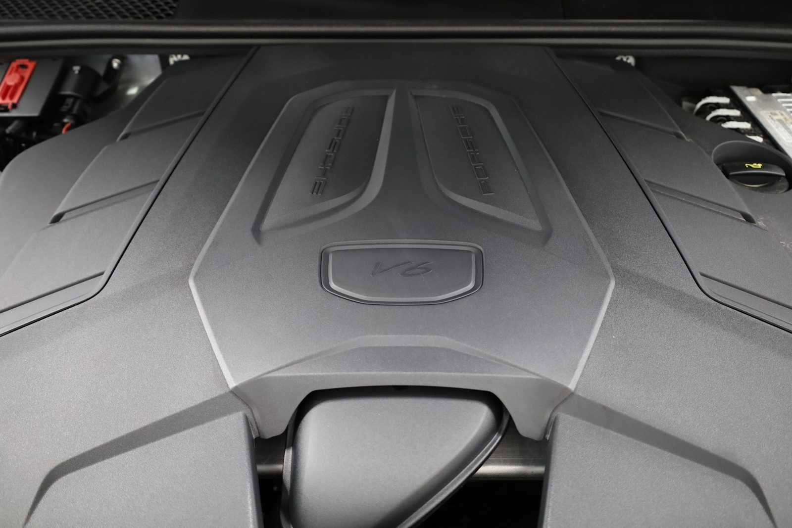 Certified 2024 Porsche Cayenne image 40