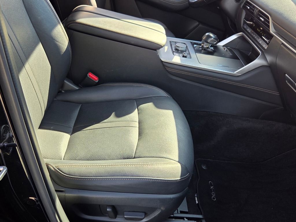 Used 2025 MAZDA CX-90 3.3 Turbo w/ Preferred Package image 16