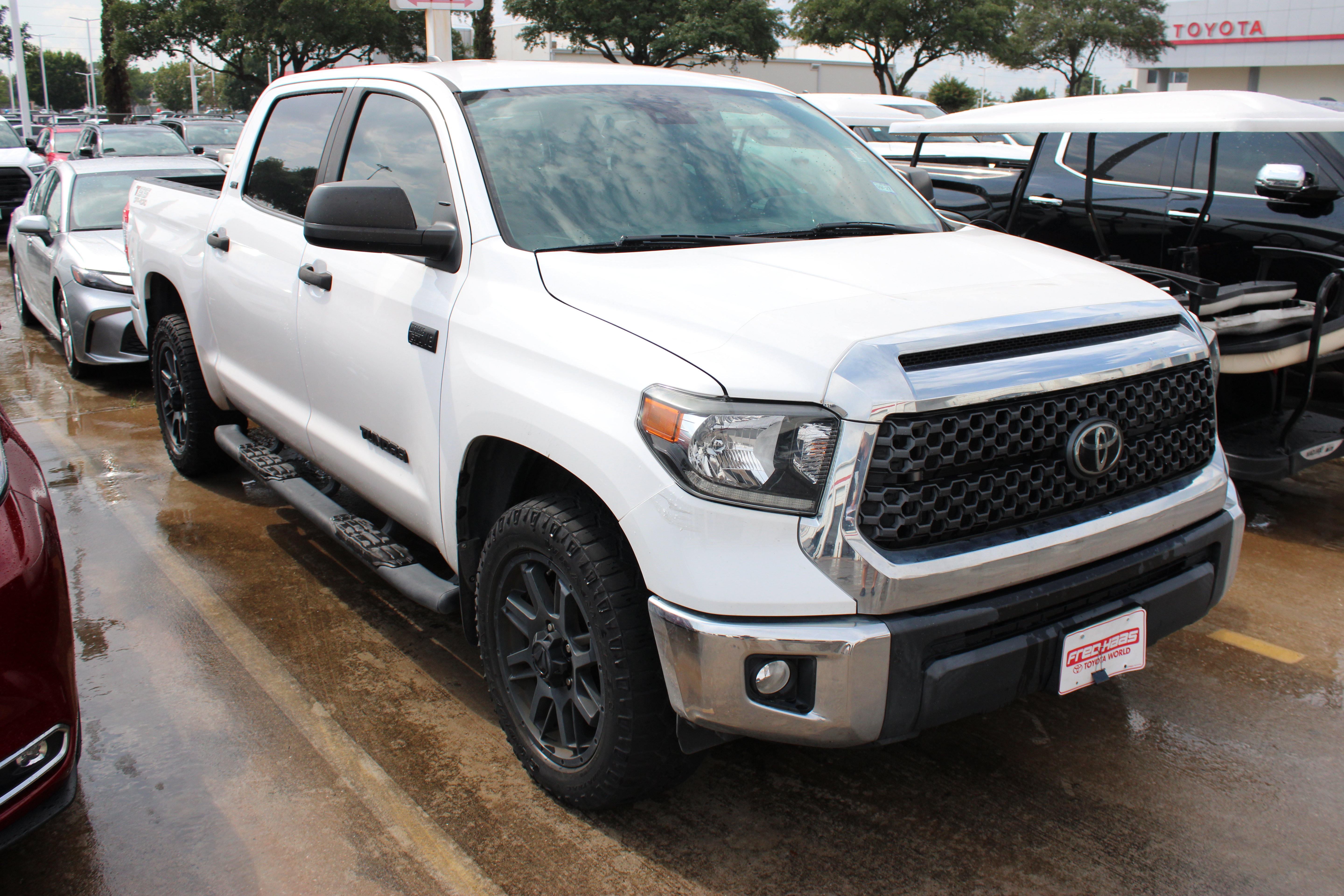 Used 2021 Toyota Tundra SR5 w/ SR5 Leather Package RWD image 2