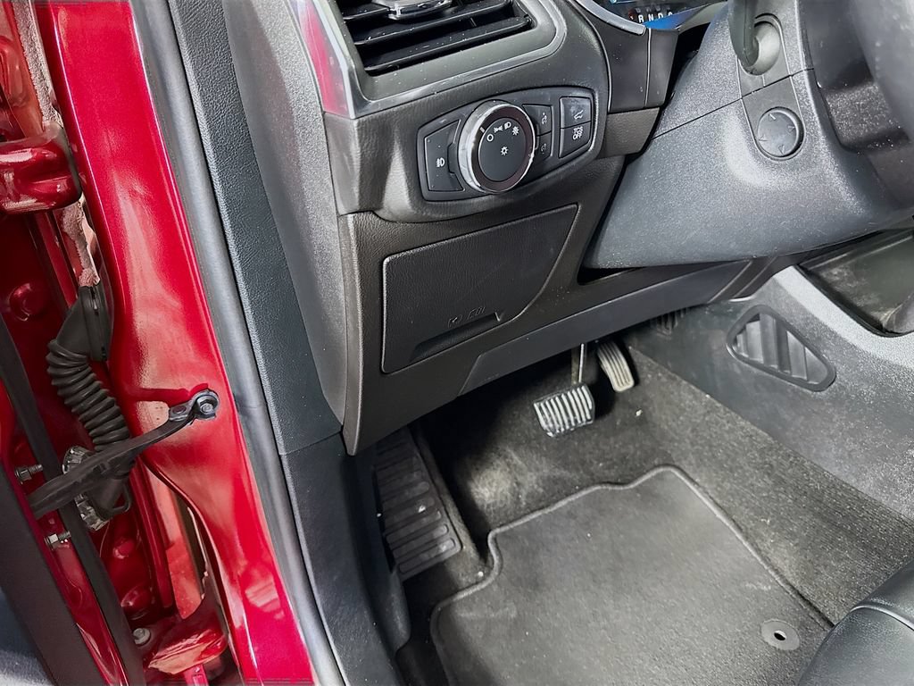 Used 2020 Ford Edge Titanium FWD image 10