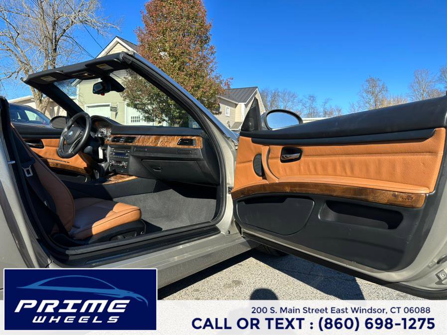 Used 2008 BMW 335i Convertible w/ Premium Pkg image 13