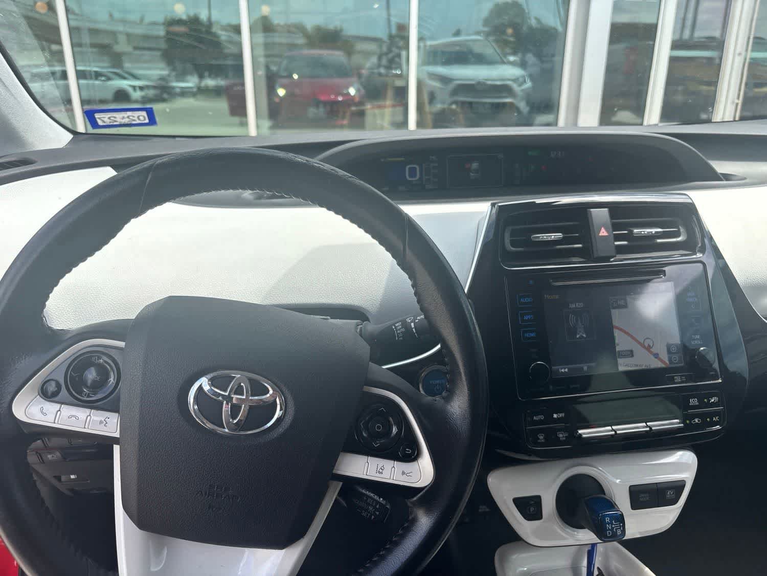 Used 2017 Toyota Prius Four FWD image 7