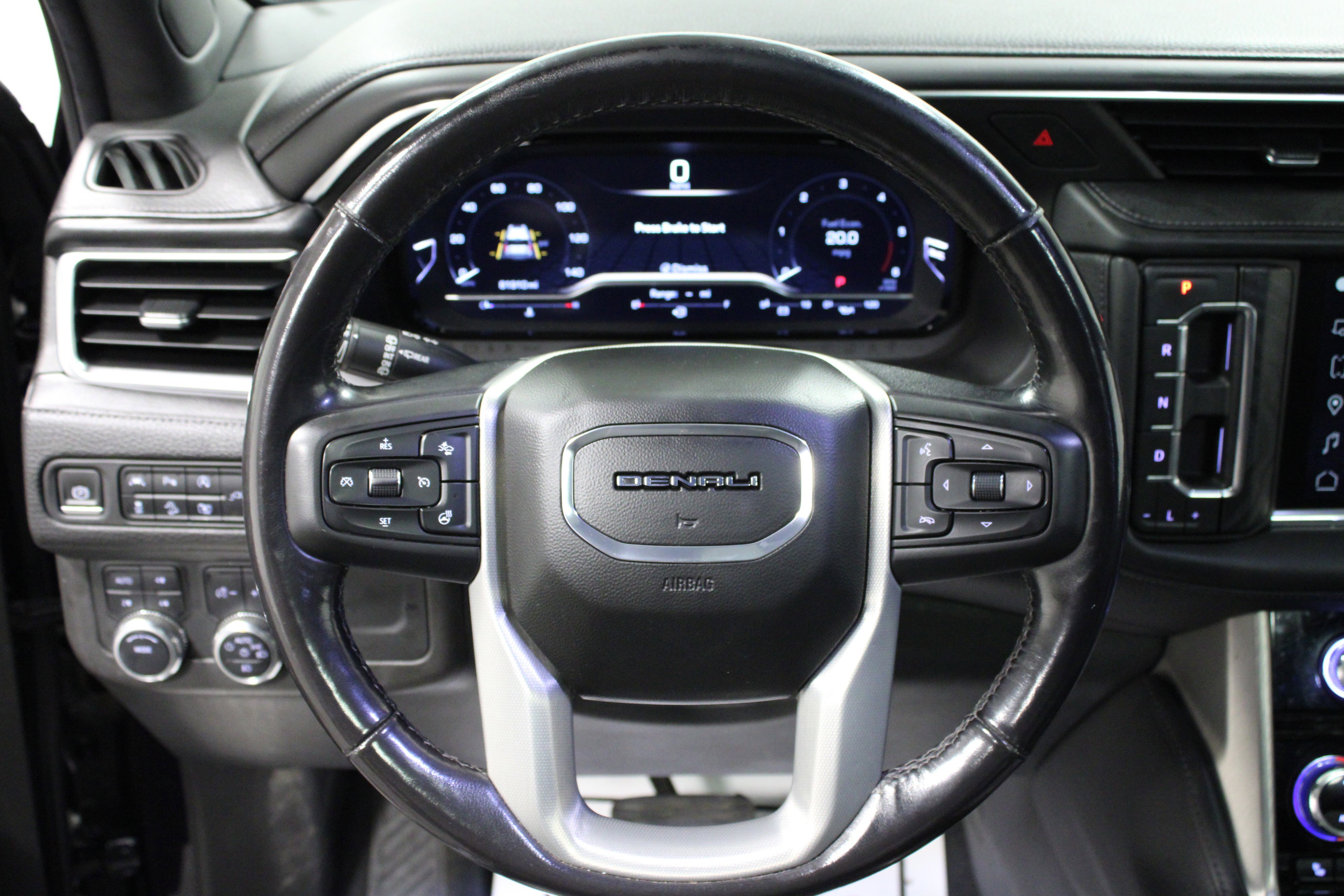 Used 2022 GMC Yukon Denali image 18