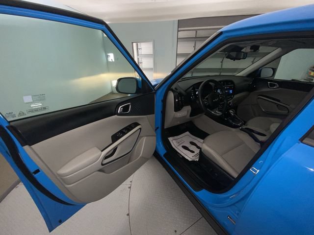 Used 2023 Kia Soul EX FWD image 11