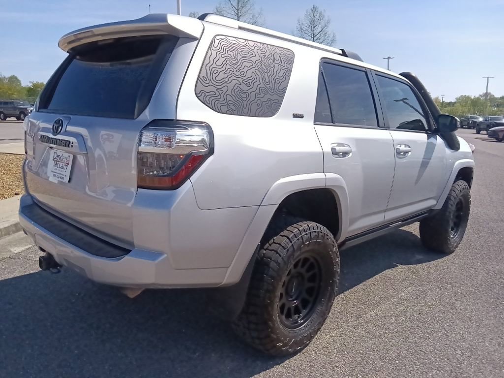 Used 2022 Toyota 4Runner SR5 image 3