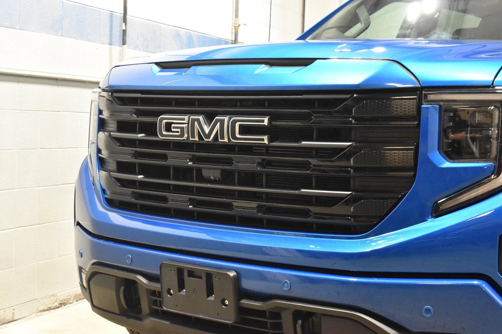 Used 2024 GMC Sierra 1500 Elevation w/ Elevation Premium Package AWD/4WD image 33