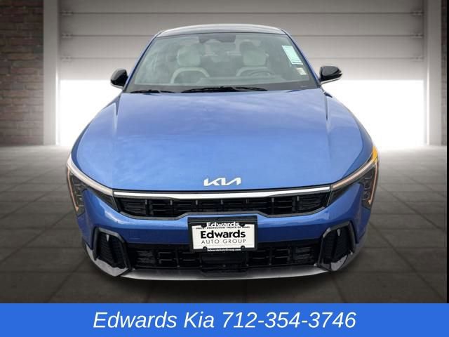 New 2025 Kia K4 GT-Line w/ GT-Line Premium Package image 2