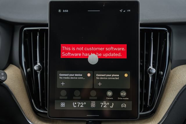 New 2026 Volvo XC60 T8 Plus w/ Protection Package Premier image 22