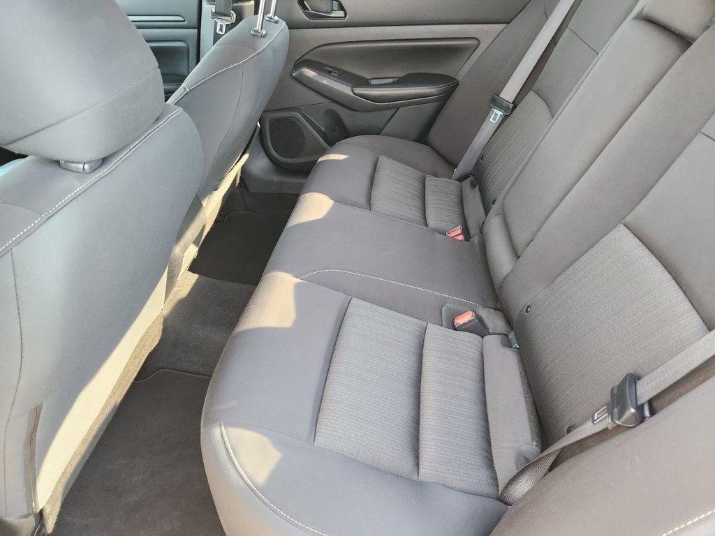 Used 2024 Nissan Altima 2.5 SV image 33