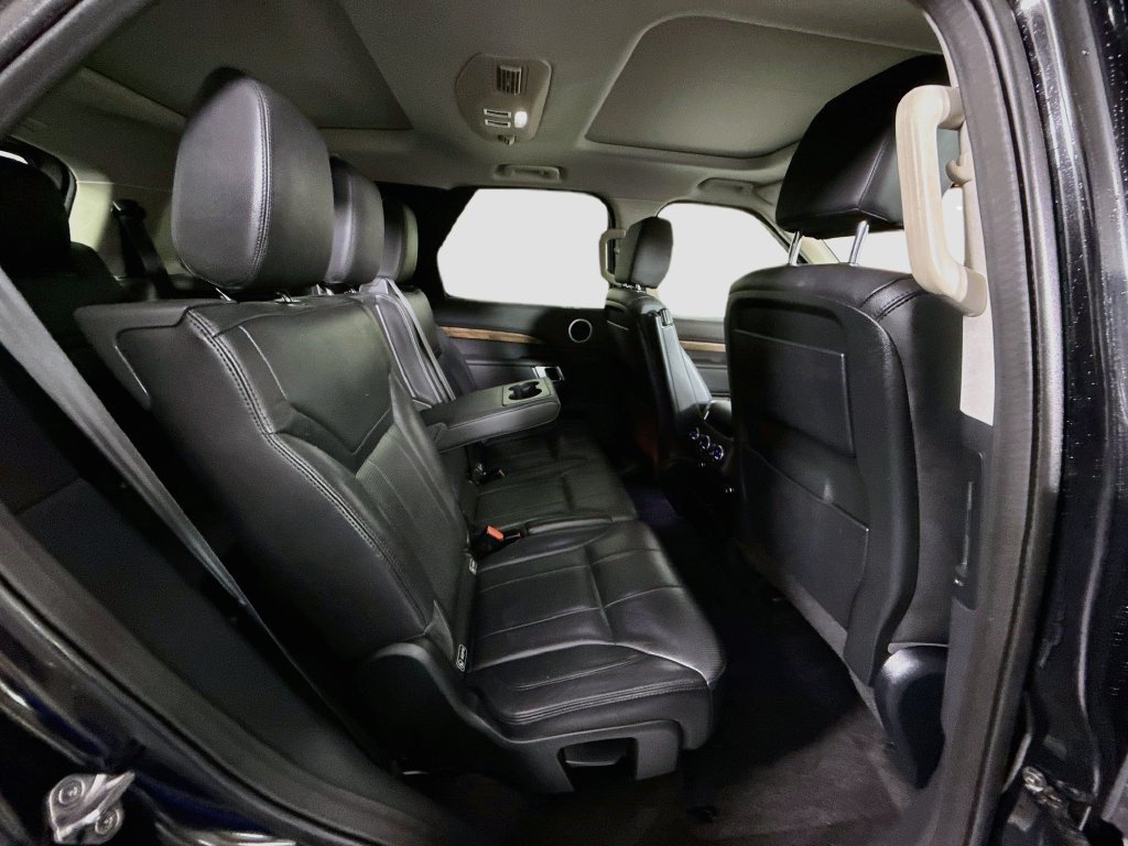 Used 2018 Land Rover Discovery HSE AWD/4WD image 26