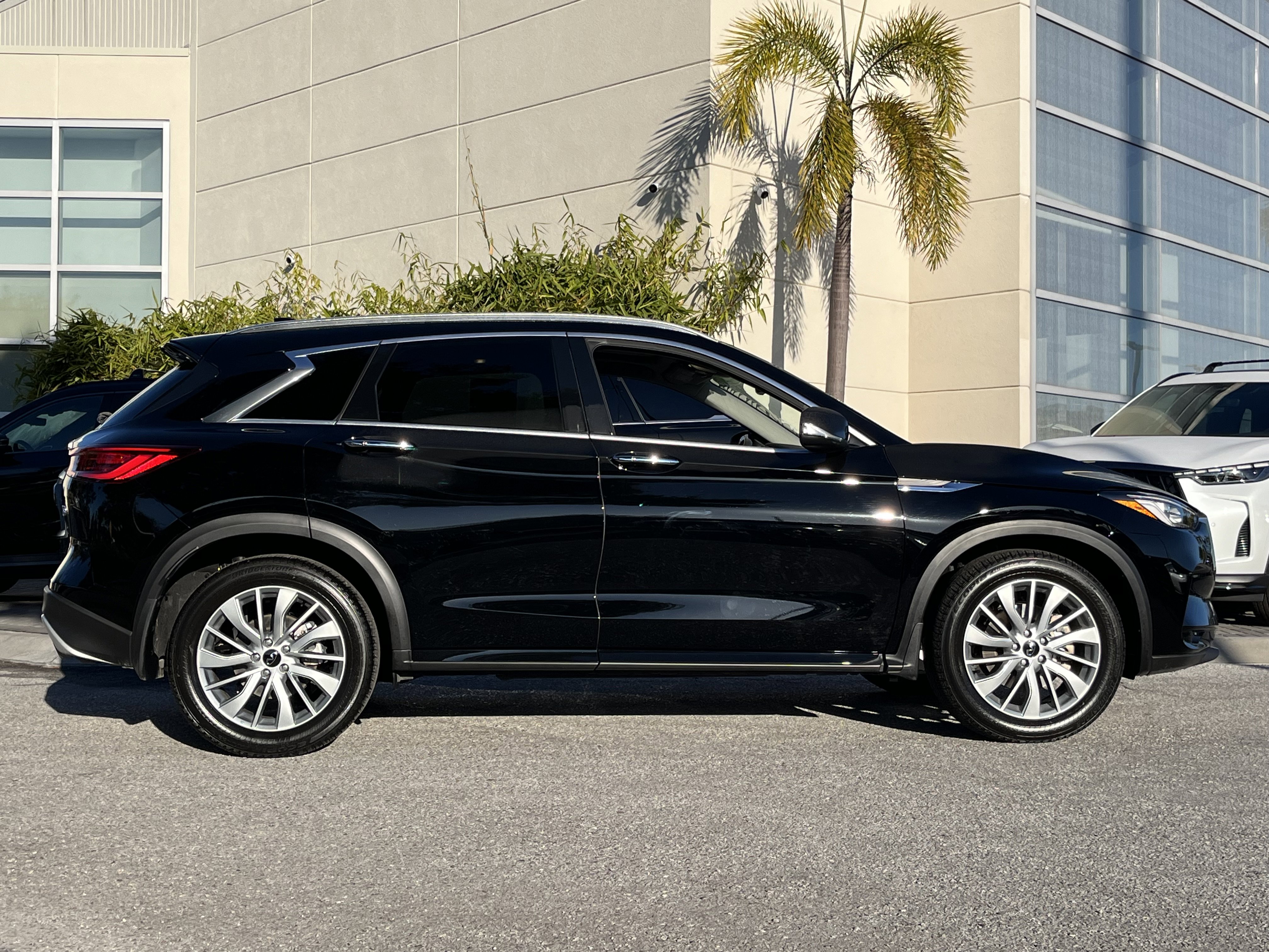 Certified 2025 INFINITI QX50 Luxe image 7